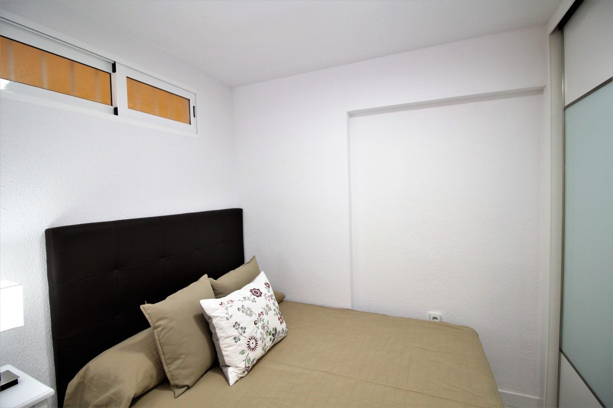 Apartament Inlesa 4-b *